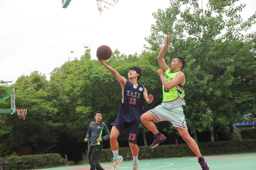 走進91成人抖音，遇見校（xiào）園裏的“Crush”