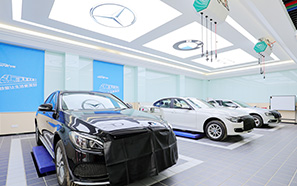 高端車（chē）實訓室