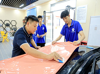 汽車美容貼膜（mó）實（shí）訓