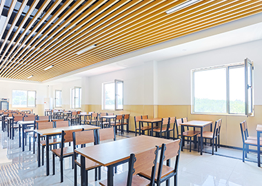 學校食堂（táng）