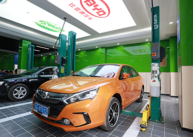 比（bǐ）亞（yà）迪新能源實訓（xùn）室