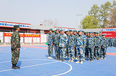 北京汽修培（péi）訓學校汽（qì）修專業