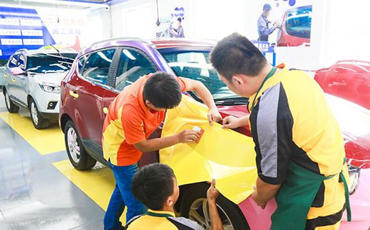 汽車美容學校_三分理論七分實踐