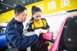 汽（qì）車（chē）美容裝潢技師班_汽車美容培訓學校