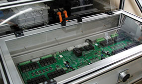 新能源汽車技師（shī）班教學設備二